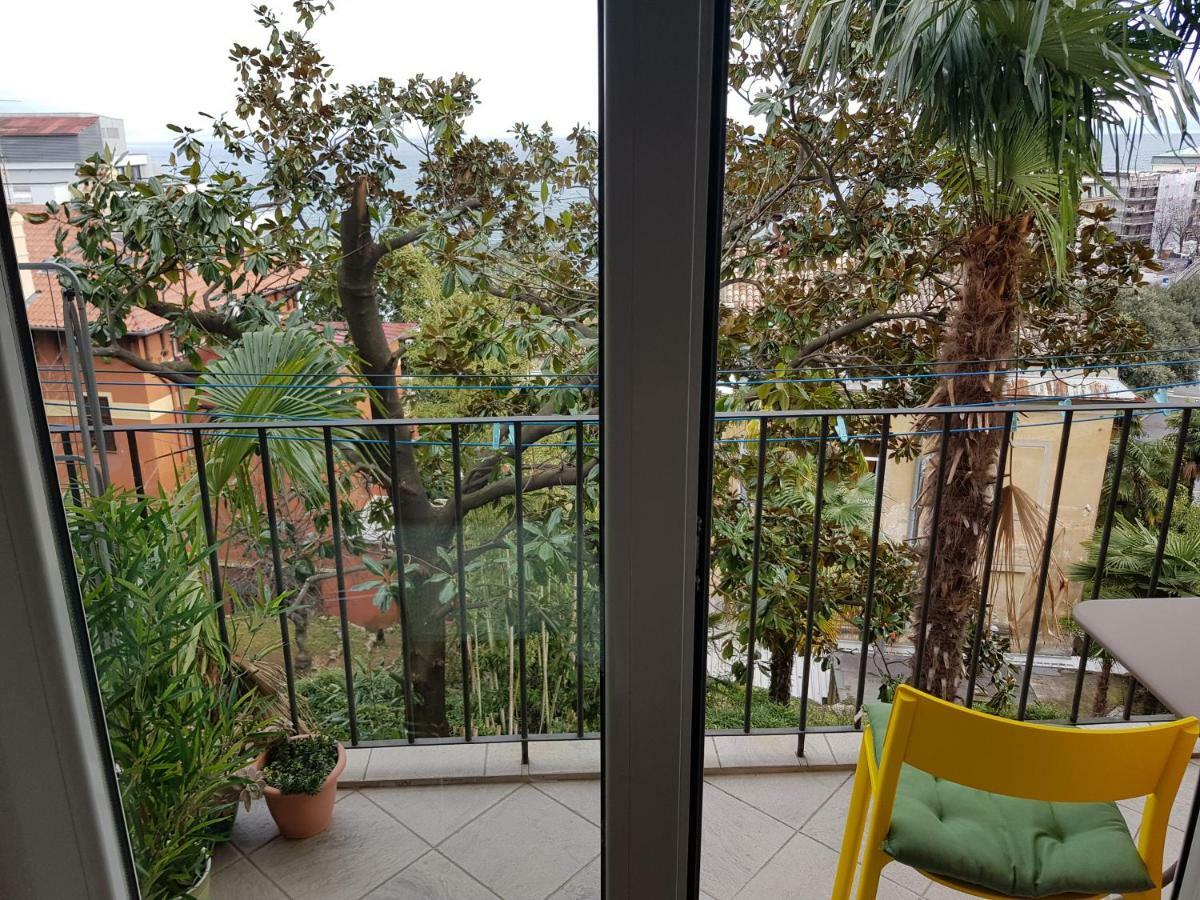 Sunny Apartment 150 M From The Sea Opatija Exterior photo